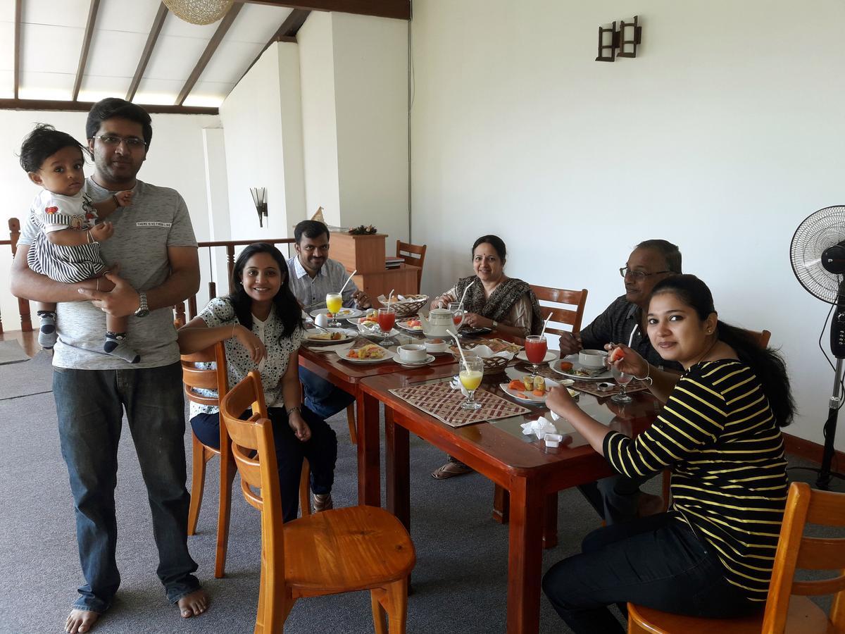 Nico Lagoon Hotel Negombo Eksteriør bilde